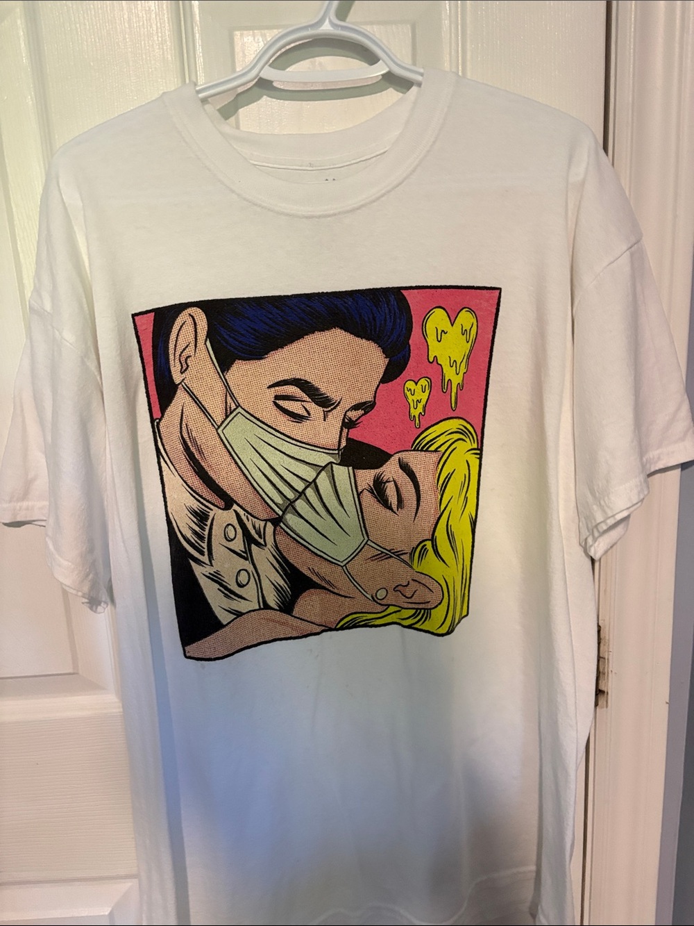 Traffic tee